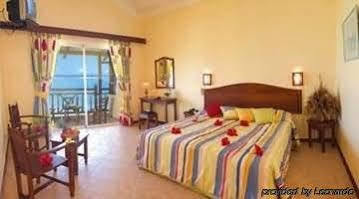 Blue Lagoon Beach Hotel Mauritius Exterior foto